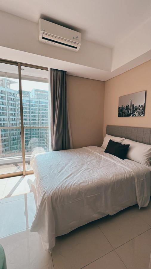 Cozy Studio Suite in Taman Anggrek Residences Jakarta Buitenkant foto